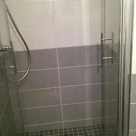 Au Calme, Parking, Proche Thermes *