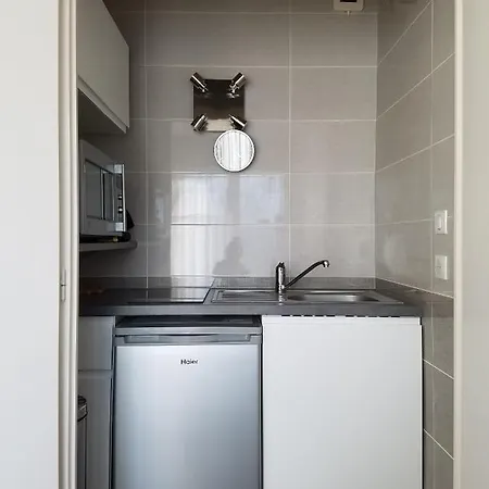 Au Calme, Parking, Proche Thermes Apartamento